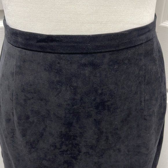 Black Brushed Skirt Size 18 - Picture 3 of 9
